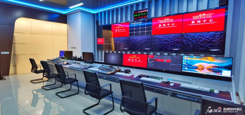 透过“最”“新高”等关键字眼看2025年服贸会 新闻中心“科技范儿”十足